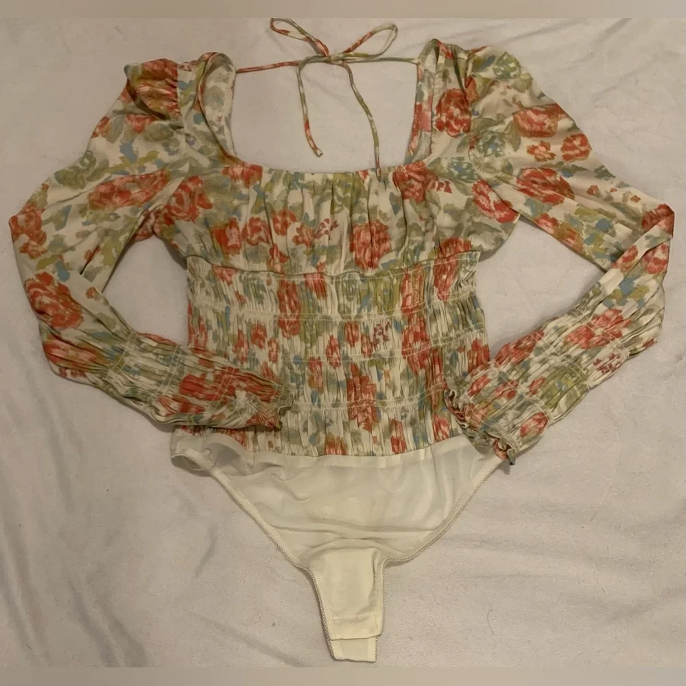 Free People Intimately Smock It To You Bodysuit size Medium Floral Ivory Smocked - Picture 10 of 15